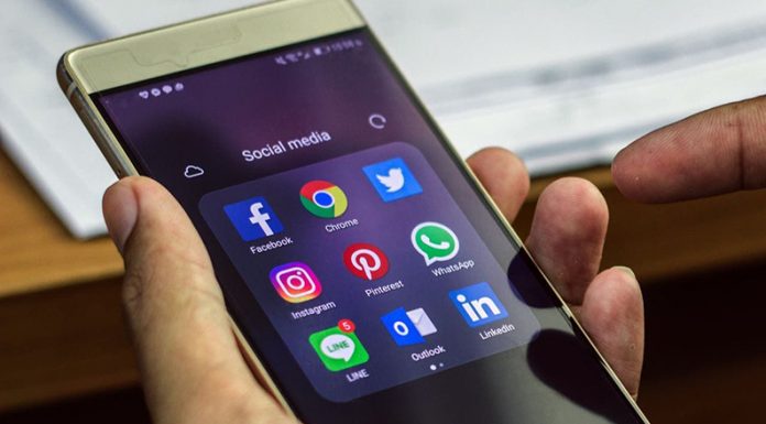 Los móviles de Huawei dejarán de tener preinstaladas las aplicaciones de Facebook, WhatsApp e Instagram
