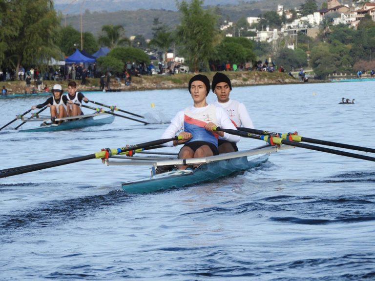 Compiten en Tigre