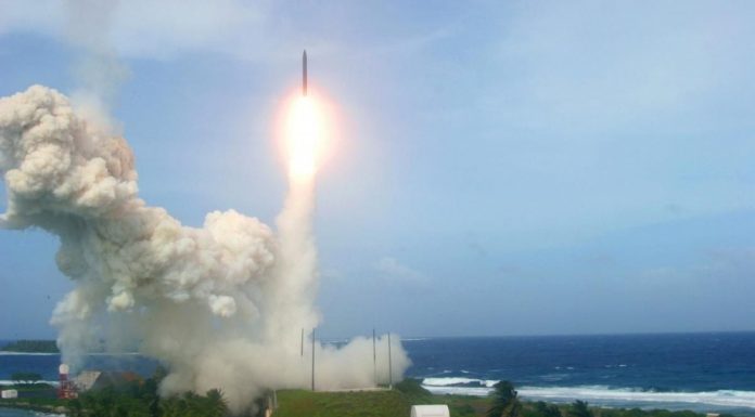 Una bomba nuclear que EEUU arrojó al océano está a punto de contaminar el Pacífico