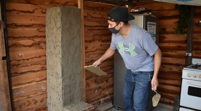 UNLP: Con el aporte de Ingeniería, se enciende la primera estufa solidaria