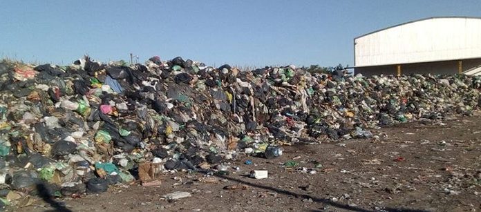 Basura de Zárate: Los medios dan cuenta de una denuncia de años que ahora tiene condena contra el municipio de Zárate y sospecha de negociados