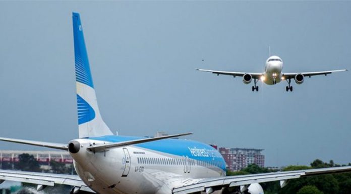 Transporte: Meoni confirmó que a partir del 12 o 15 de octubre vuelven los vuelos regulares