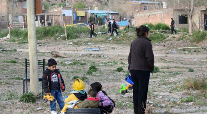 Datos del Indec: 36,5% de pobreza y 8,8% de indigencia, en el primer semestre del año