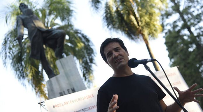 Plaza Mitre de Zárate: Se lanzó la interna radical local con la presencia de Maximiliano Abad recorriendo la segunda sección