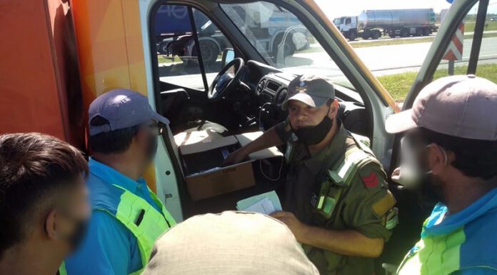 Procedimiento GNA: Detienen madre e hijo que trasladaban más de 2 millones de pesos sin justificación legal