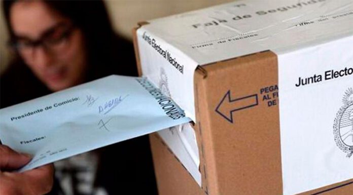 Management & Fit: Una nueva encuesta revela que Santilli ganaría las PASO de Juntos y que aventaja a Kicillof en la general