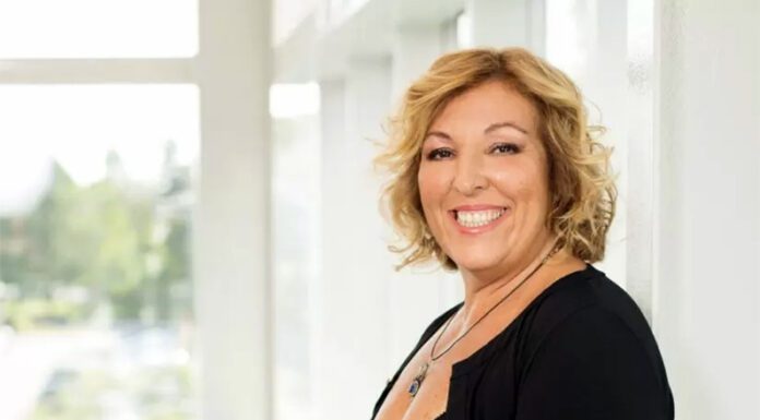 Fabiola Zandalazini: Importante publicación destaca el crecimiento de la contadora zarateña en la empresa Toyota