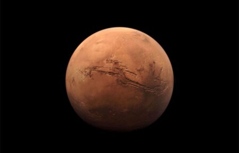 CIENTÍFICOS DE LA NASA: Descubren signos recientes de agua en Marte, el planeta rojo