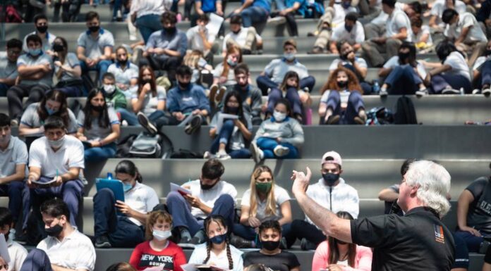 Grupo AcercaRSE: Ante unos 200 alumnos de la zona, realizaron encuentro de empleabilidad para Escuelas Técnicas