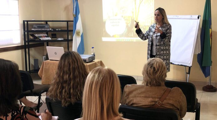 UNION INDUSTRIAL ZÁRATE: Organizó charla sobre “liderazgo femenino” empresarial en el marco del Día de la Mujer