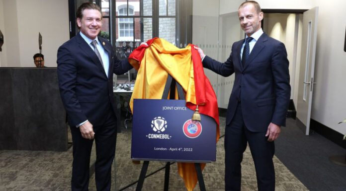La Conmebol y la UEFA inauguraron su oficina conjunta en Londres