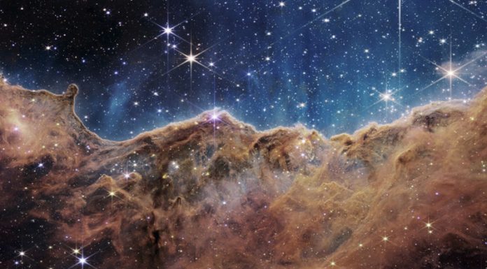 La NASA presenta las imágenes más profundas y nítidas del universo distante hasta la fecha
