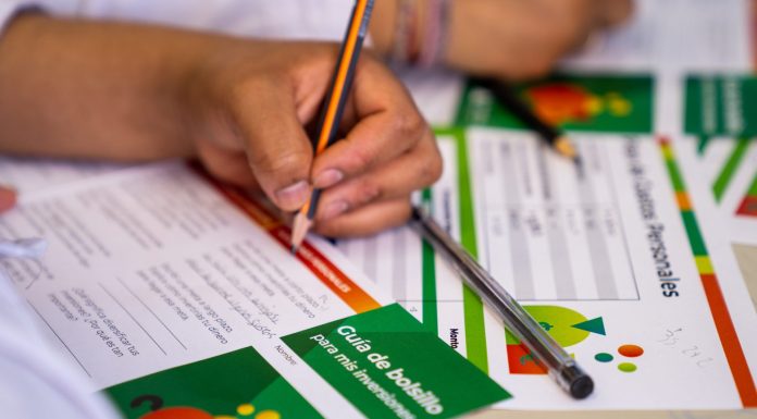 Educación financiera: Una Fundación de Argentina hace una propuesta completa para todas las escuelas secundarias