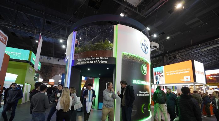 Desde Zárate: Bayer propone un nuevo modelo de negocio con innovación y digitalización para una mejor agricultura