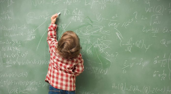 Día Internacional de la Zurdera ¿conoces cuales son las dificultades de las personas zurdas en una sociedad mayormente diestra?