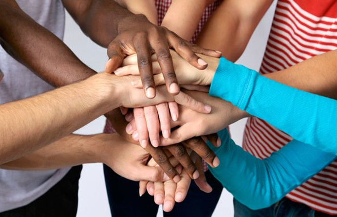 Día Internacional de la Solidaridad: Se celebra cada 31 de agosto desde el año 2000