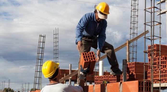 Los precios mayoristas subieron 8,2% en agosto y el costo de la construcción 7,2%