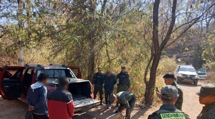 Narcotráfico Salta: Gendarmería detiene un individuo mientras intentaba deshacerse de 146 kilos de cocaína