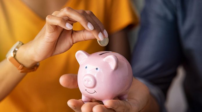 Informe Especial: Atención a los gastos que mañana se conmemora el Día Mundial del Ahorro