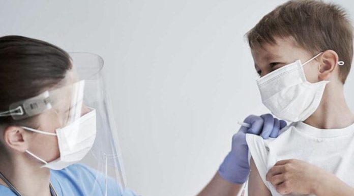 Uno de cada seis cuidadores recibieron alguna vez el consejo médico de no vacunar a los niños