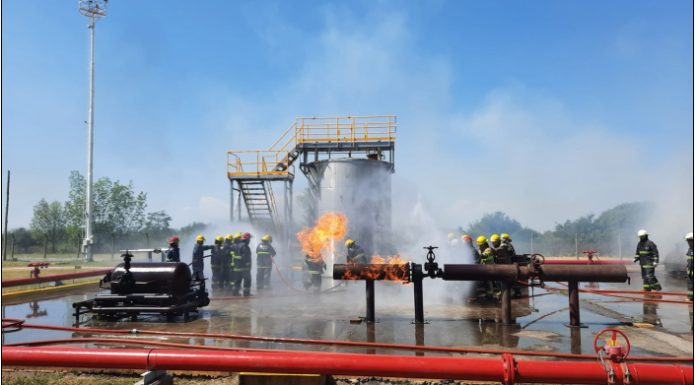 Planta Bayer II: capacitaron a cadetes de 15 cuarteles de Bomberos Voluntarios de la zona norte de Buenos Aires