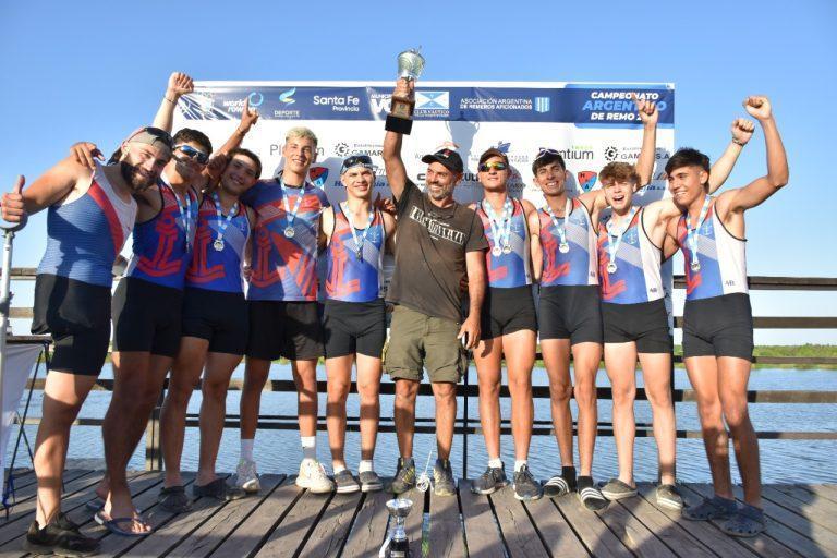 TRIPLE CORONA: Nuevamente el Club Náutico cosechó los máximos laureles con su equipo de remeros en el Campeonato Argentino