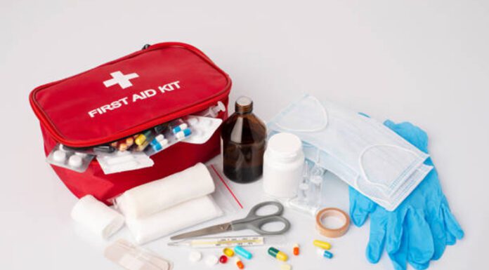 PREVENCIÓN: ¿Qué incluir en un botiquín para llevar de vacaciones?
