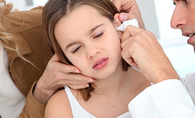 Otitis de verano: Van consejos para la detección y prevención y cuidado con los “remedios caseros”