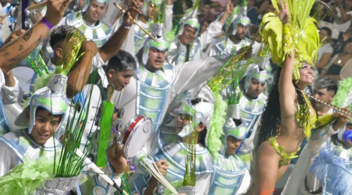 Salidas de carnavales y fiestas populares: los planes para el fin de semana largo