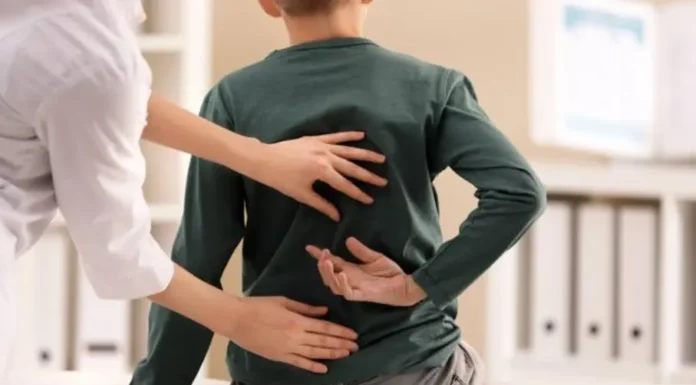 “SALUD POSTURAL”: Los kinesiólogos bonaerenses aconsejan hacer los controles antes de empezar las clases