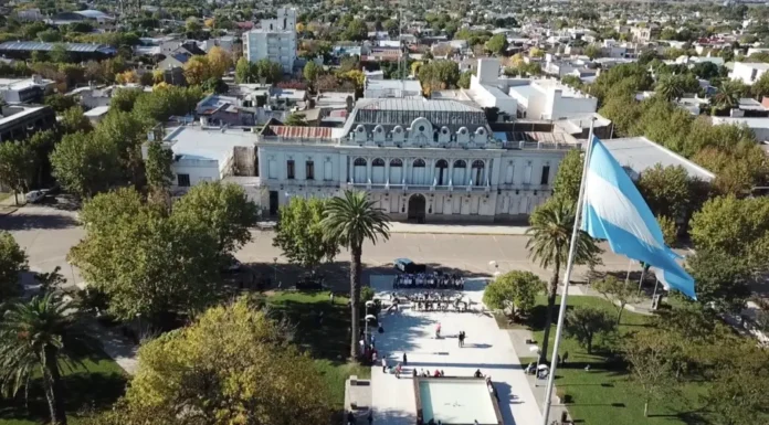 Una veintena de municipios debería incrementar su número de concejales
