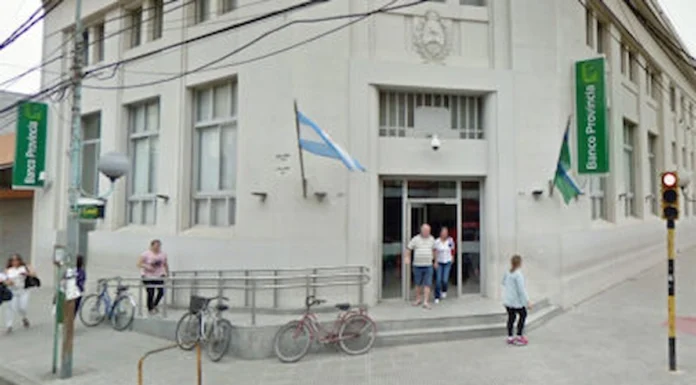 DESDE ABRIL: Los bancos vuelven este lunes al horario habitual de atención de 10 a 15