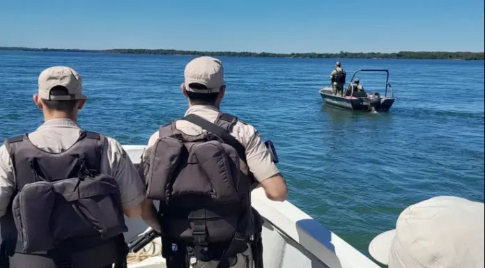 La PNA cuida el Río Paraná: Prefectura Naval vigila los ríos para controlar la pesca