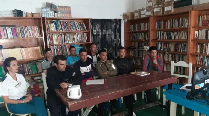 Charla sobre historia argentina: Personas privadas de la libertad de 14 cárceles bonaerenses visitaron un museo de manera virtual