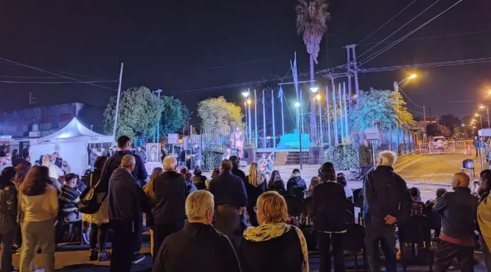 MAVINAS 41 AÑOS: Se realizó anoche la vigilia y hoy se realizan los actos conmemorativos de la Guerra