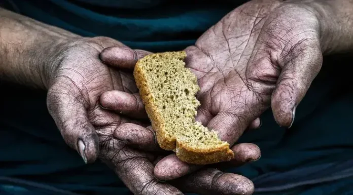 Efmerides Especiales: La disyuntiva entre comer una rica hamburguesa en su día o gemir, por el Día Mundial del Hambre en el planeta
