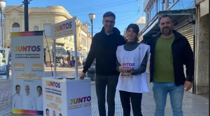 Larreta acompañó a la militancia que desplegó mesas en muchas esquinas bonaerenses y del país