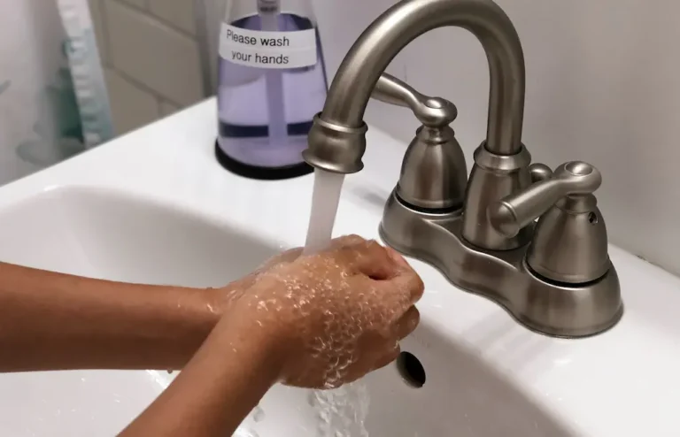 Ante la crisis de agua en Uruguay, aquí van siete consejos para cuidar el agua en nuestro hogar