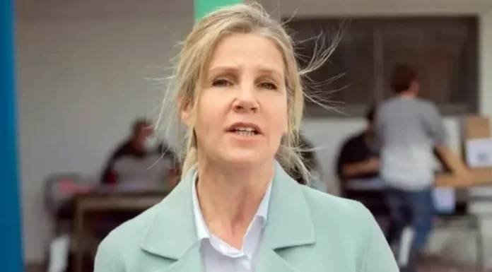 Inseguridad para Todos y Todas: Forcejeo y robo a la comitiva de Cynthia Hotton en Alte. Brown