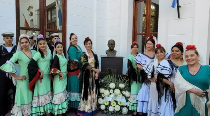 René Favaloro: La Sociedad Española formalizó el sueño de rendirle eterno homenaje al médico argentino