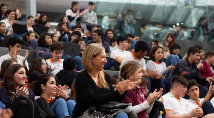 ETRR Campana: Hubo muchas ideas, relatos y emoción en una nueva edición de los Clubes TED-Ed