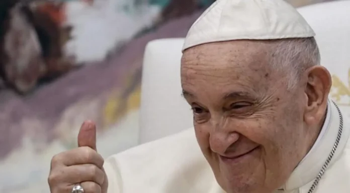 Francisco confirmó que “está en programa” una visita a Argentina para después de las elecciones