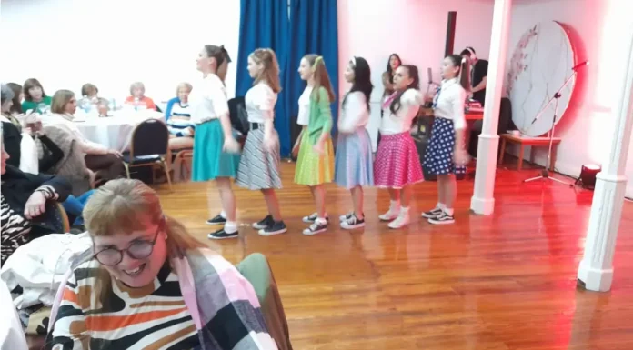 Por el Hospital Virgen del Carmen, este domingo gran evento solidario de moda y música en el Teatro Coliseo