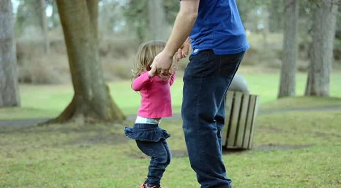 Efemérides Especiales: Celebran hoy los jubilados aunque poco tienen para ello, si los niños para crecer bien