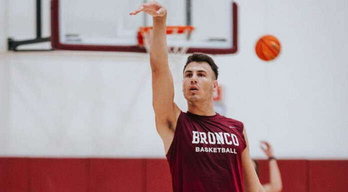 Con la presencia de 19 argentinos, comenzó una nueva temporada del básquet de la NCAA