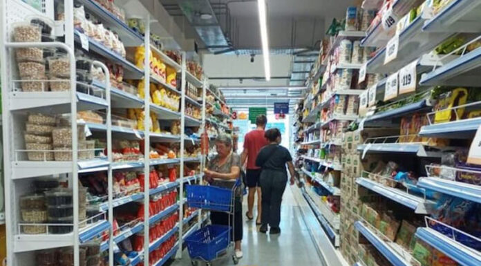 El consumo se desploma: cuál es la estrategia de los supermercados para recuperar ventas