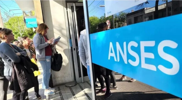 Moratoria ANSES: el beneficio que permite a hombres de 55 y mujeres de 50 iniciar su jubilación aunque les falten aportes