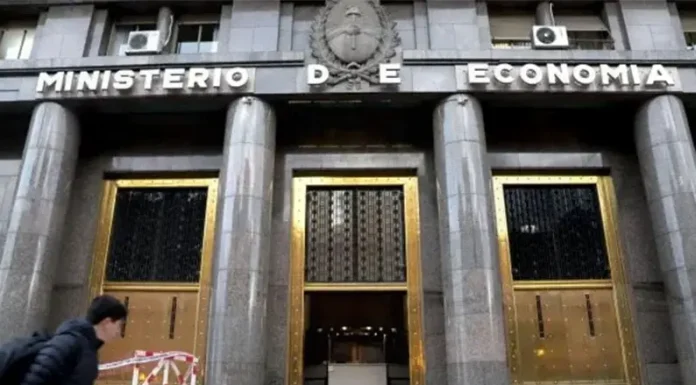 Uno por uno: cuáles son los aumentos que el Gobierno decidió “patear para adelante” para bajar la inflación