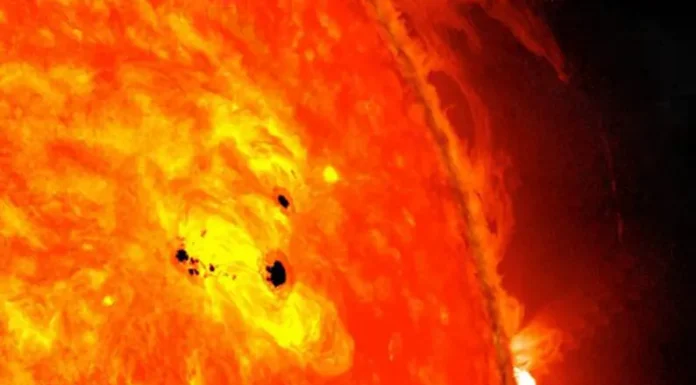 La tormenta solar más grande en 20 años podría complicar las comunicaciones y la electricidad todo el fin de semana