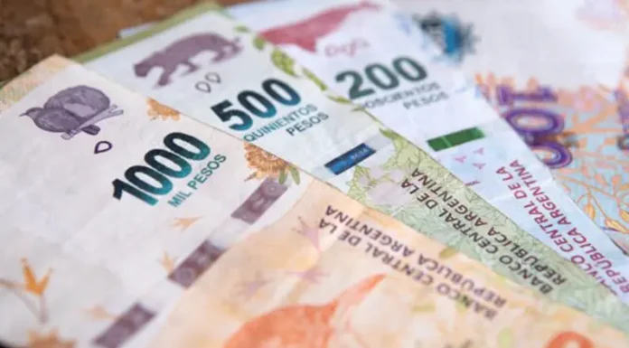 El Gobierno oficializó la suba del salario mínimo: en mayo será de $234.000